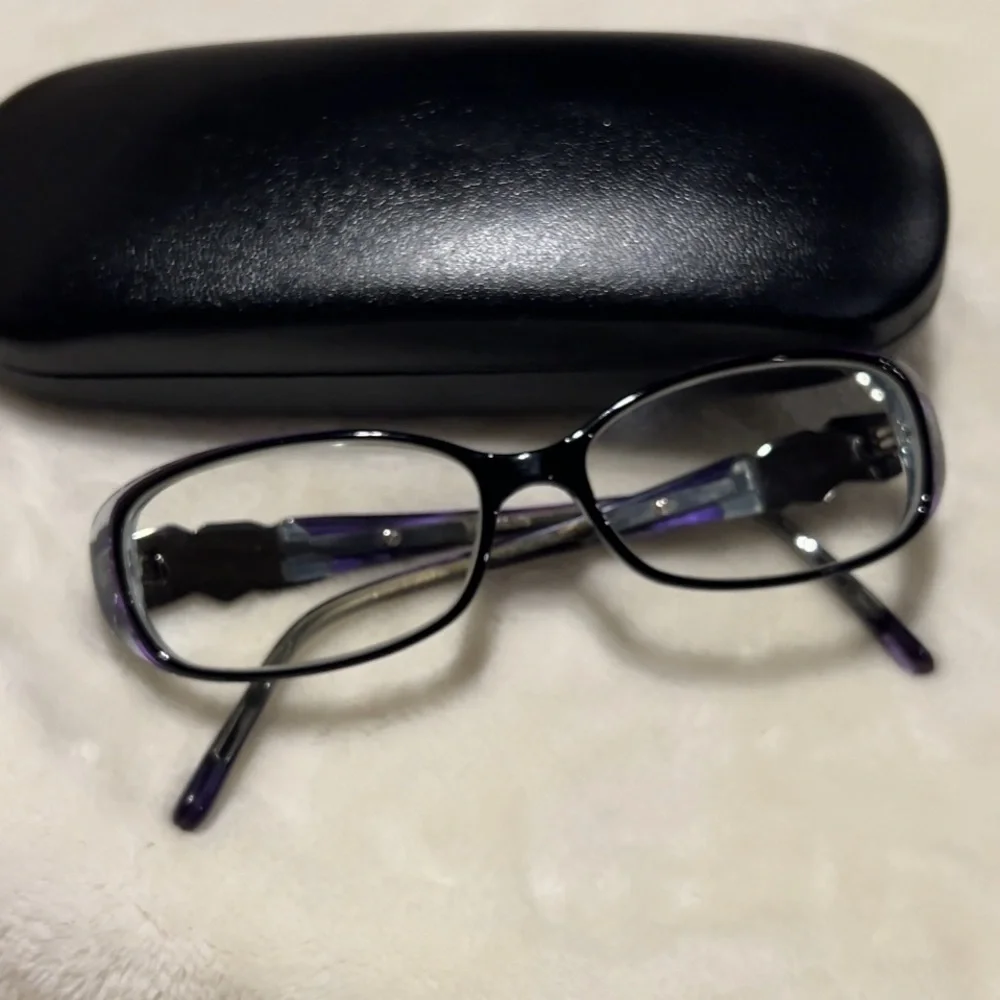 Vera Wang Eyeglass Frames. Blue.